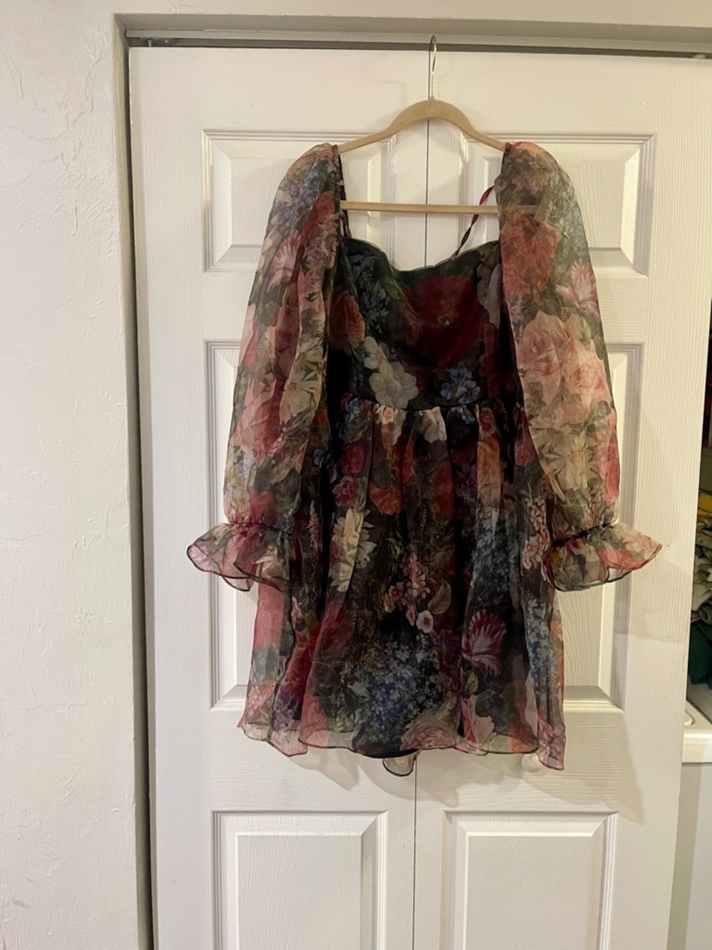 SHEIN Black Floral Sheer Dress with Puff Sleeves